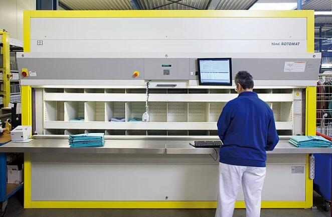 智能回轉(zhuǎn)庫采用了自動(dòng)門技術(shù)