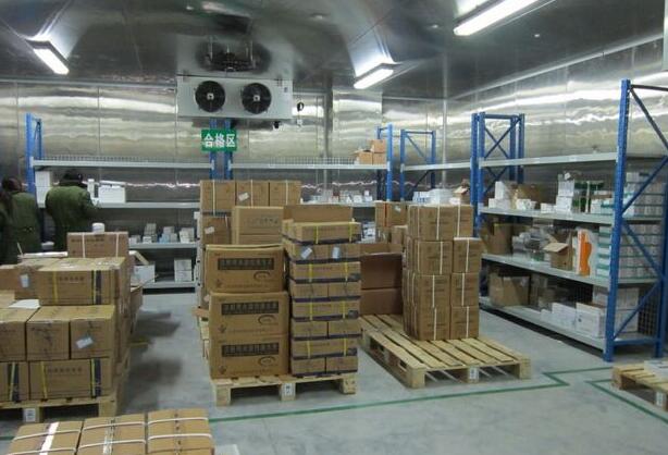 醫(yī)藥冷藏庫房中倉庫貨架設(shè)計方案